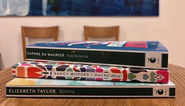 We kindly invite you to attend our "English Literature & Translation“ course.