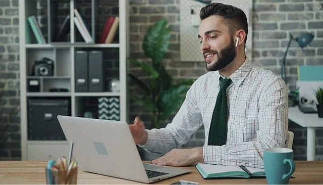 Boost your career with the Cambridge self-study online platform for English