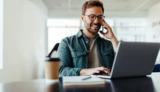 Global, digital, dynamisch: effektives kommunizieren in der realen Arbeitswelt Global, digital, dynamisch: effektives kommunizieren in der realen Arbeitswelt